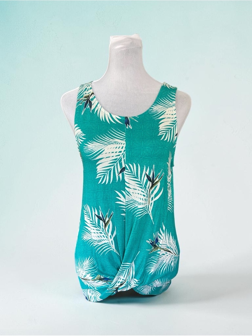 Apt. 9 white and teal palm leaf print tank top in XS